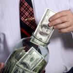 В России снизилось использование наличных денег