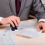 Нотариусы вписаны в кредиты