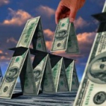 ЦБ заявил о снижении ущерба от финансовых пирамид почти в 3 раза