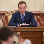 Медведев и члены правительства подали сведения о доходах за 2018 год