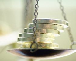 Госдума отрегулирует правила банковских кредитов осенью