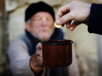 Банки не видят бедности заемщиков