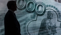 Россияне не доверяют банковским вкладам из-за девальвации