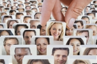 Финансовые компании передают клиентов друг другу